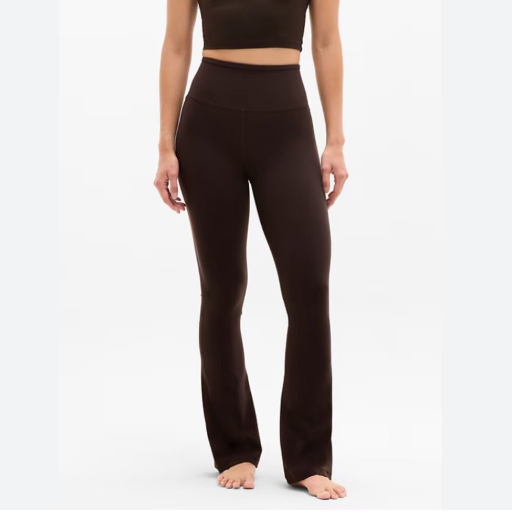Athleta HR Elation Flare Pant, size M